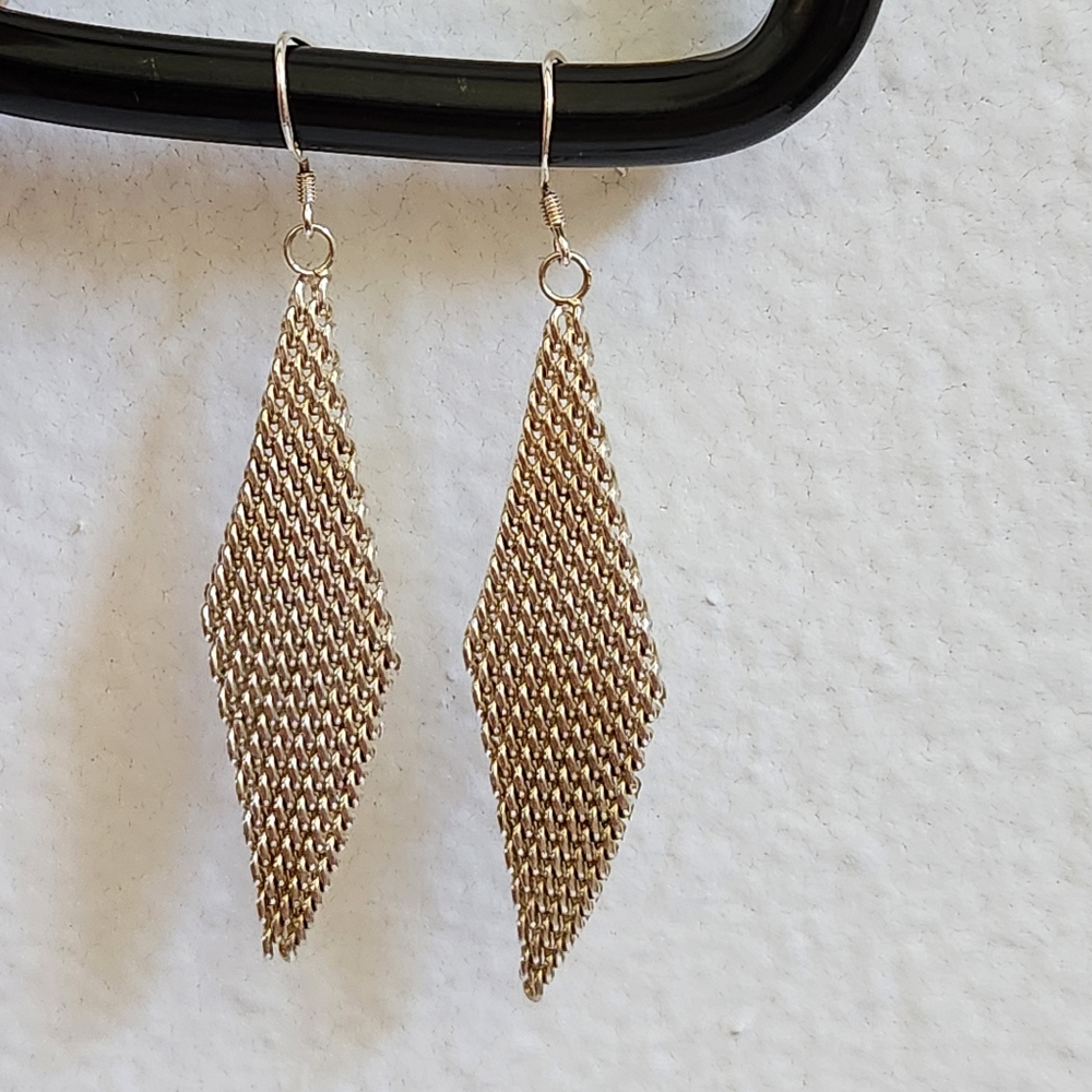 The Linked  Silver 925 Triangle Earrings